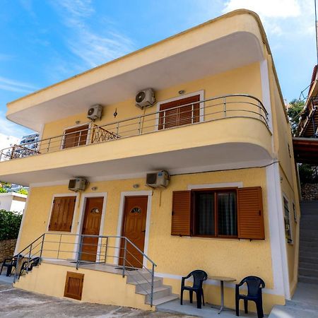 Sheme'S Apartments Sarandë Esterno foto