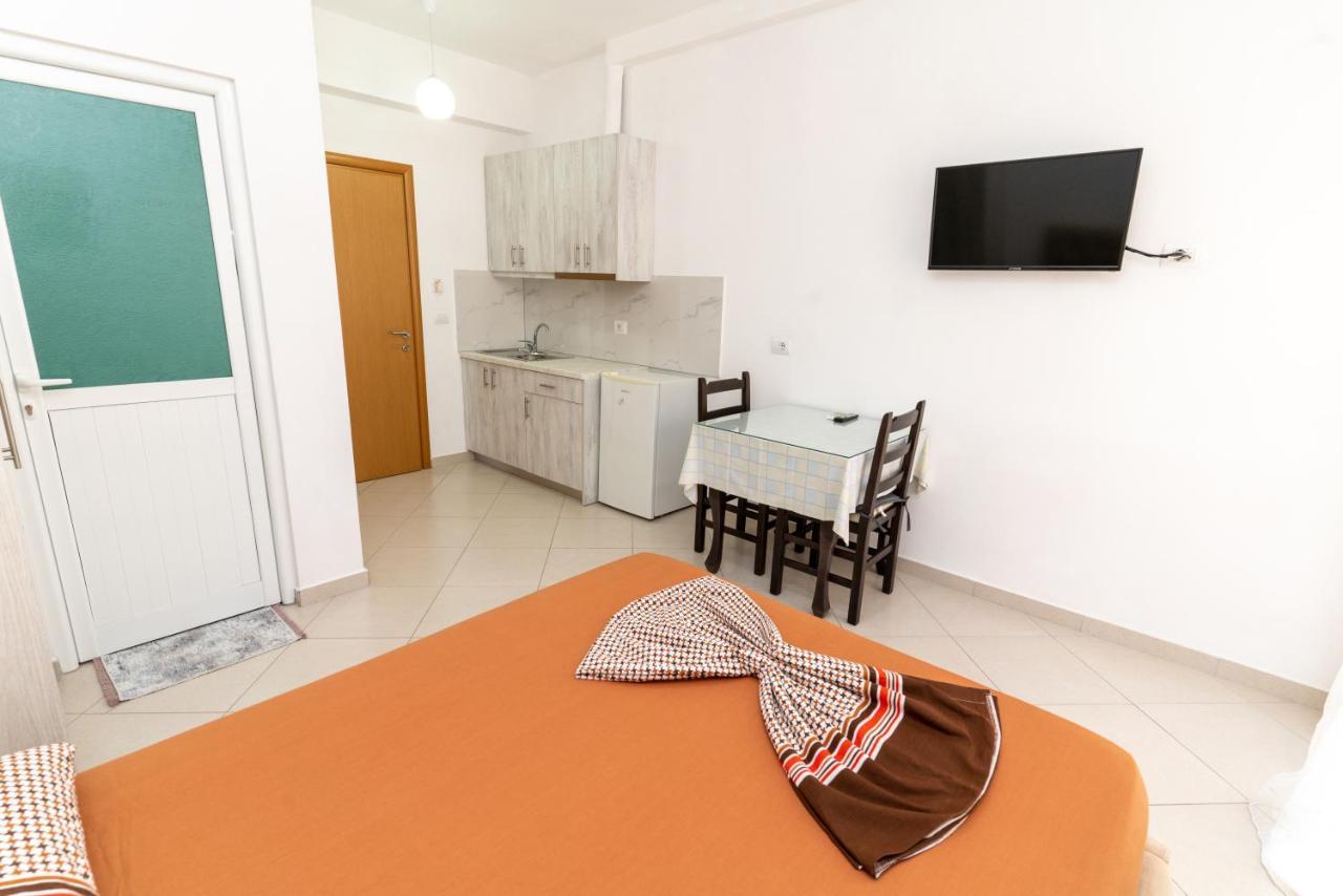 Sheme'S Apartments Sarandë Esterno foto