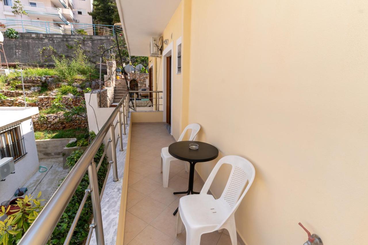 Sheme'S Apartments Sarandë Esterno foto