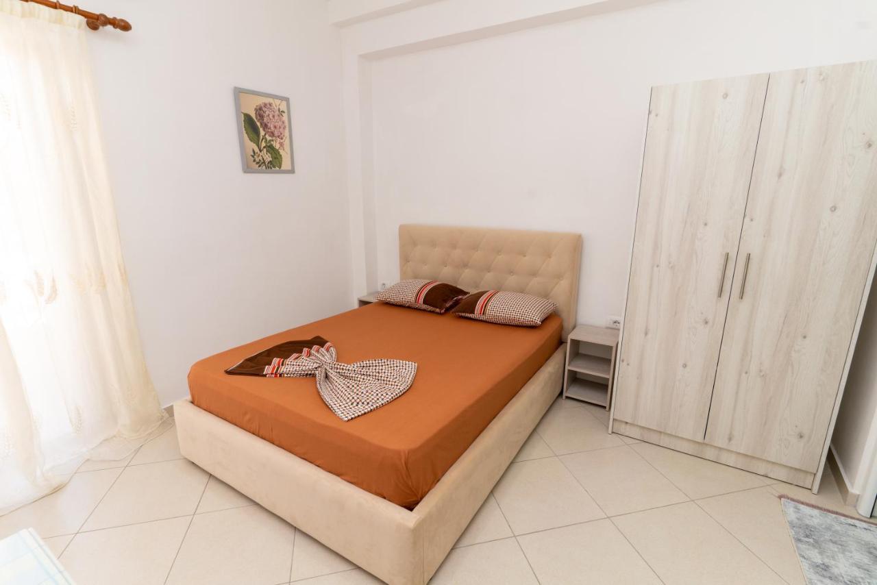 Sheme'S Apartments Sarandë Esterno foto