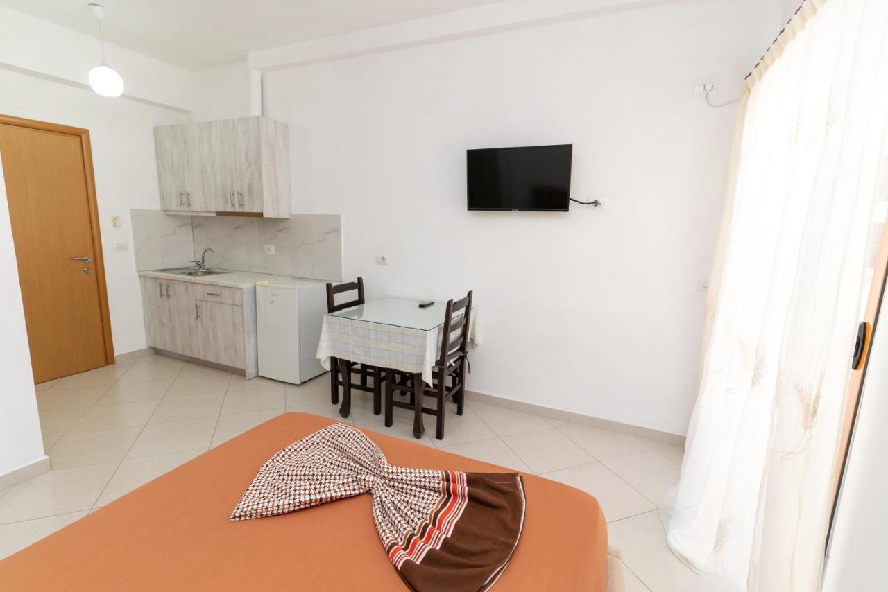 Sheme'S Apartments Sarandë Esterno foto